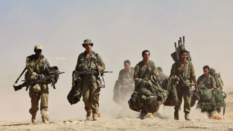 إسرائيل تنقل قوات جديدة إلى الحدود مع غزة