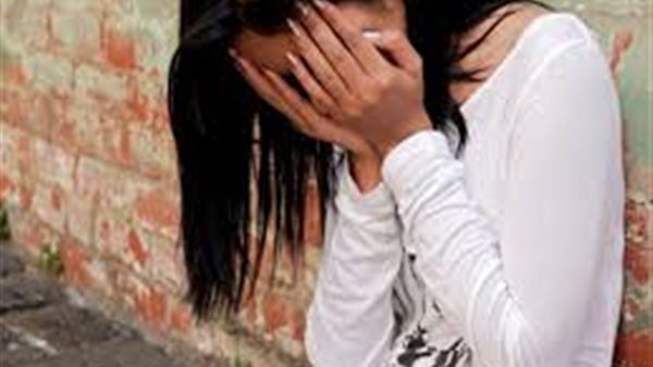 تحرش بفتاة - صورة أرشيفية تحرش بفتاة - صورة أرشيفية