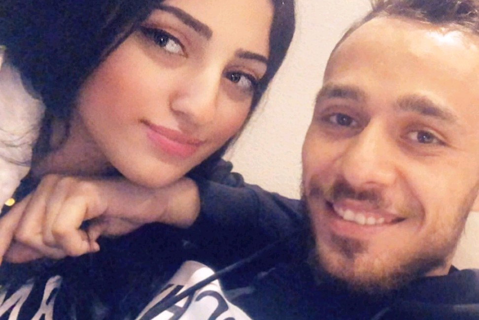 محمد عنتر وزوجته