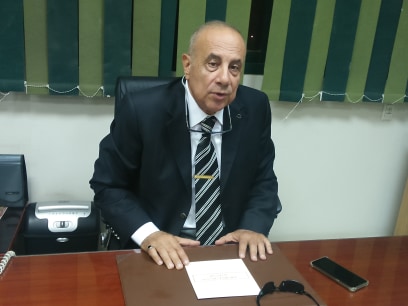 الدكتور حافظ الغندور نقيب التجاريين الدكتور حافظ الغندور نقيب التجاريين