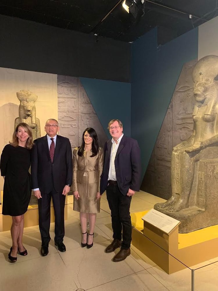 جانب من المشاركين في المعرض