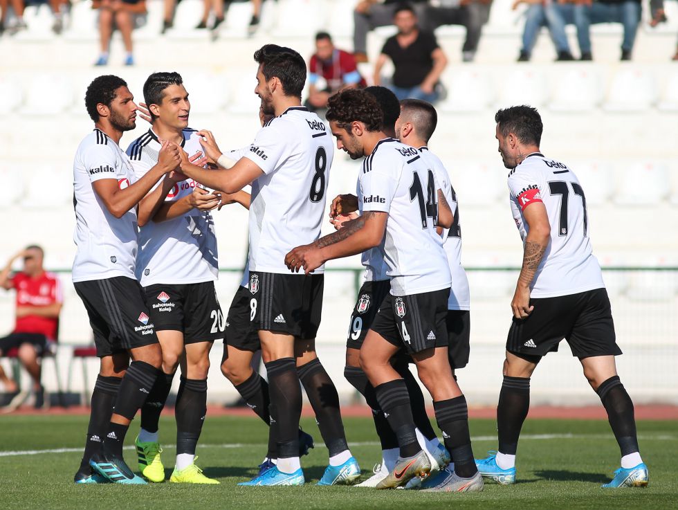 فريق بشكتاش فريق بشكتاش