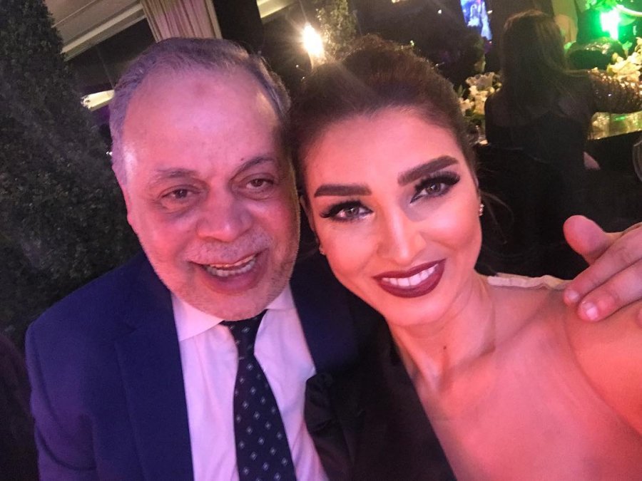 روجينا وزوجها روجينا وزوجها