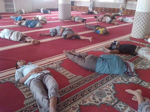 حكم النوم أثناء خطبة الجمعة حكم النوم أثناء خطبة الجمعة