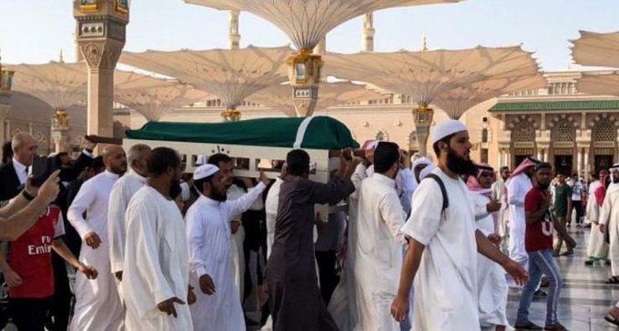 جنازة زين العابدين بن علي في المدينة المنورة