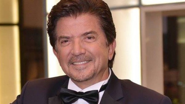 المطرب وليد توفيق 