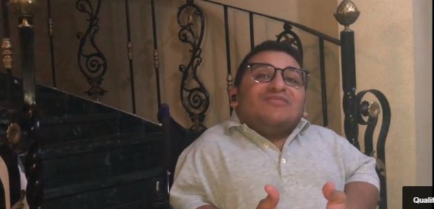  أحمد رأفت أحد الشباب ذوي الإعاق
