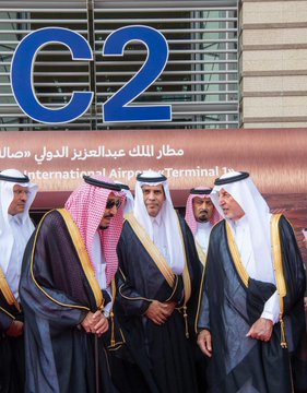 الملك سلمان يفتتح مطار الملك عبدالعزيز الدولي الجديد