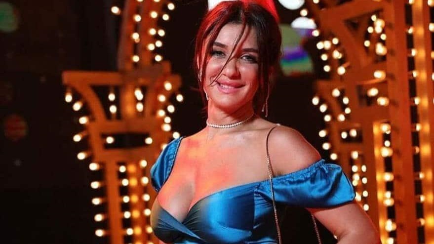 غادة عادل 
