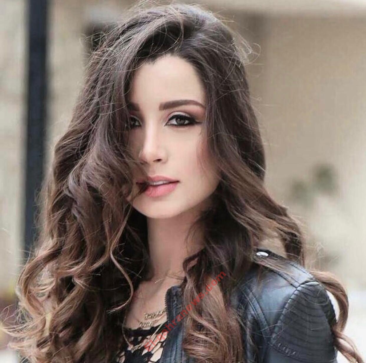 بإطلالة جريئة.. فنانة تونسية تُشعل الـ red carpet بمهرجان ال