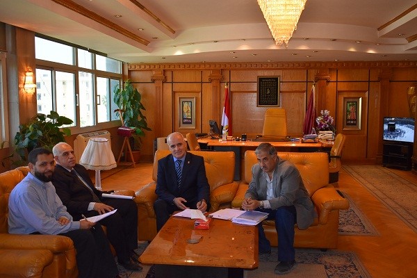 تفعيل بروتوكول التعاون بين جامعة الفيوم والهيئة العامة لمحو 