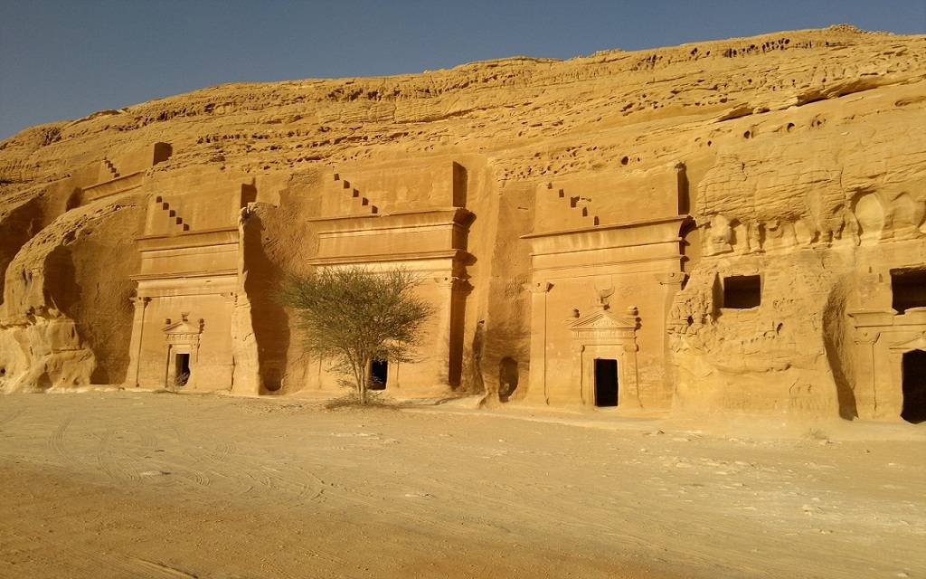 التاشيرة السياحية التاشيرة السياحية