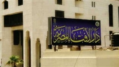 هل يجوز إعطاء كفارة اليمين كلها لواحد فقط بدلًا من العشرة؟ ا