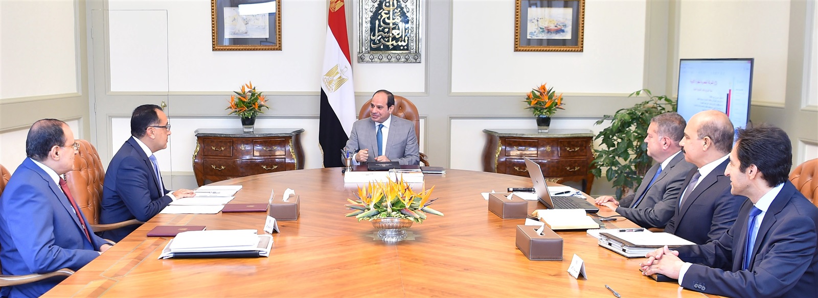 السيسي يوجه بمواصلة تنفيذ الإصلاحات بقطاع الأعمال العام