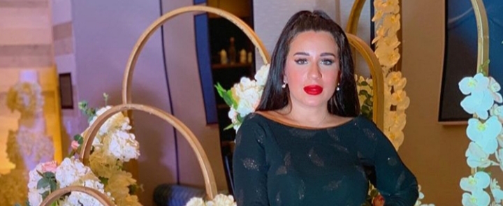 اسما شريف منير 