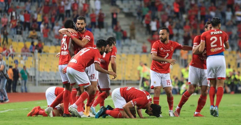 جانب من لقاء سابق لفريق الاهلي