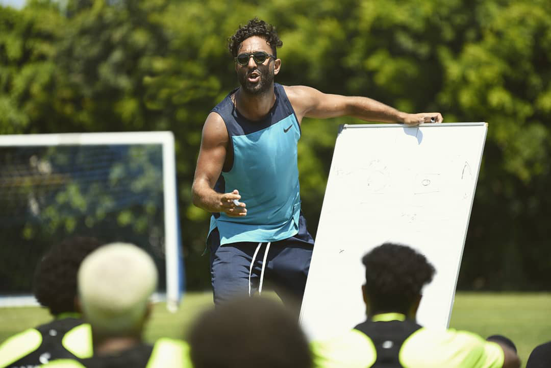 ميدو أثناء تدريبات المقاصة