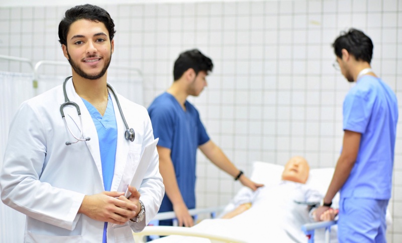 قانون مزاولة مهنة الطب