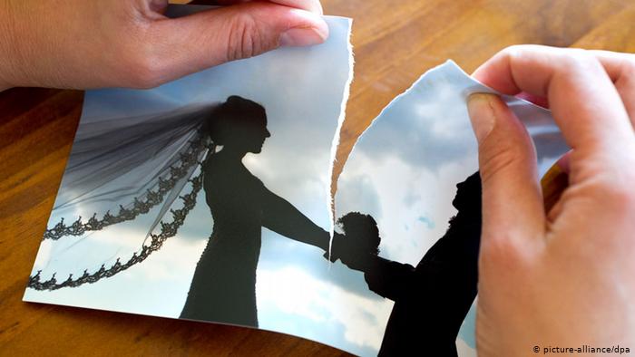 هل الخلع طلاق أم فسخ