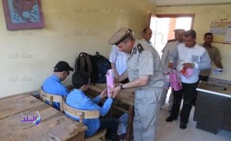 زيارة ضباط الشرطة لمدرسة النور للمكفوفين زيارة ضباط الشرطة لمدرسة النور للمكفوفين