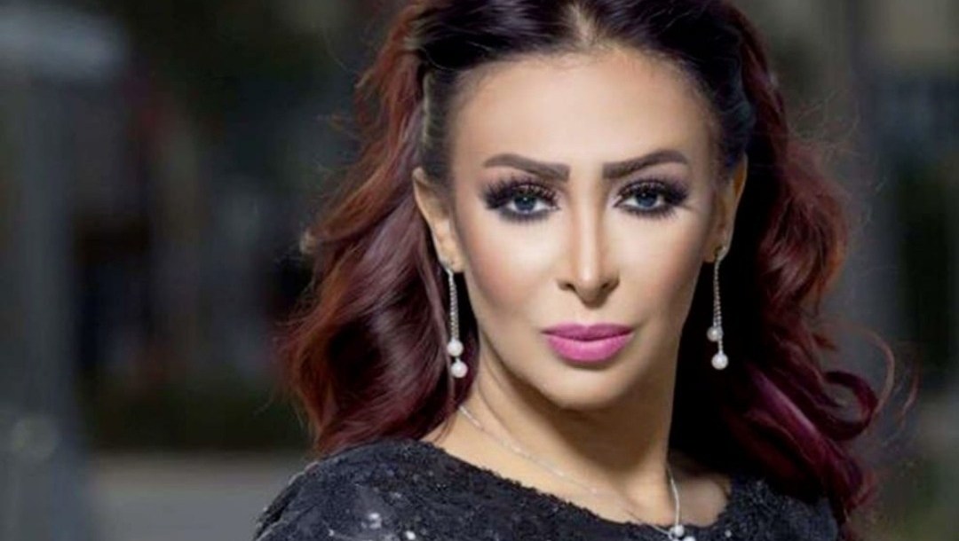 شاهيناز