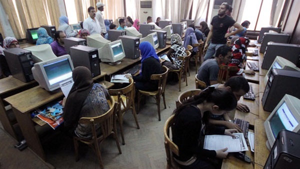 طلاب المعاهد الفنية طلاب المعاهد الفنية