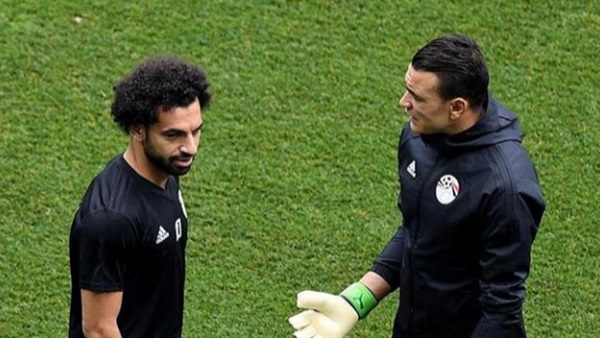 محمد صلاح وعصام الحضري محمد صلاح وعصام الحضري