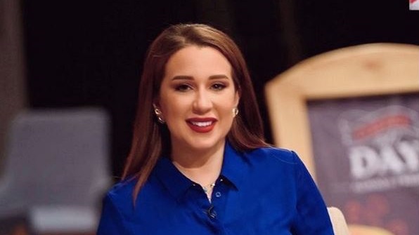  أسما شريف منير