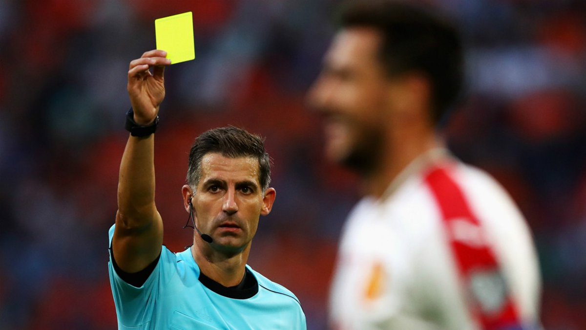 طاقم تحكيم يوناني لمباراة الاتفاق والهلال