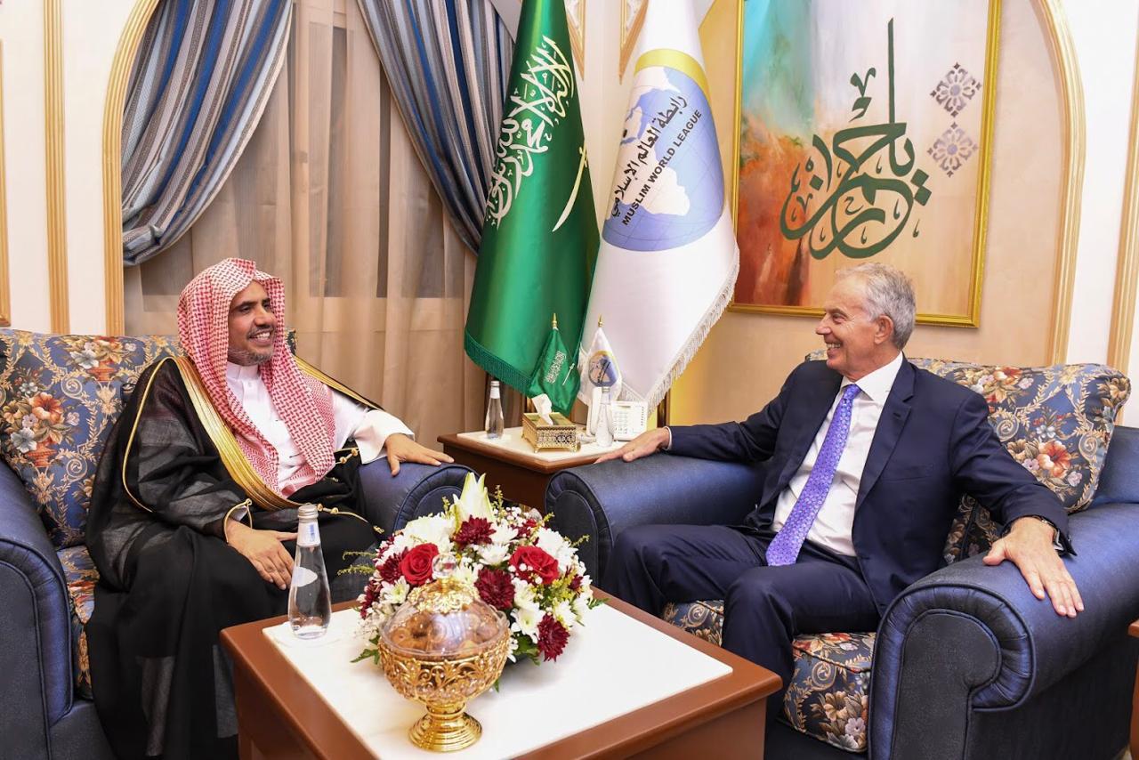 العيسى يستقبل توني بلير العيسى يستقبل توني بلير