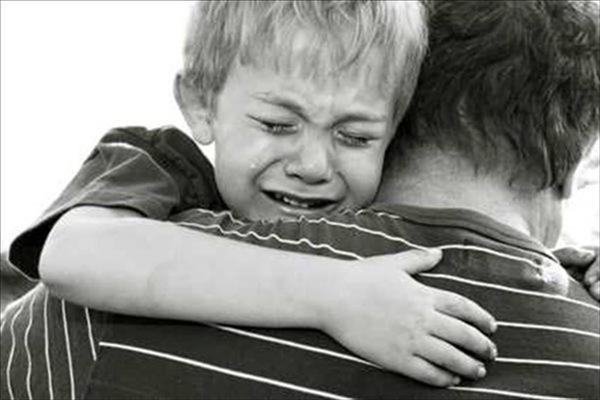 الإفتاء توضح حكم حرمان الأبناء من الأب أو الأم بعد الانفصال