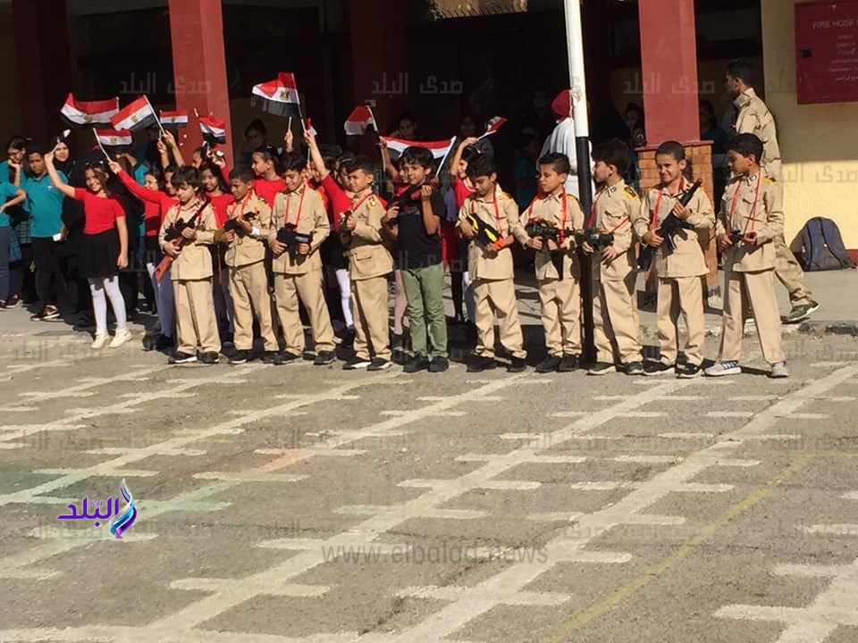 بالزي العسكري والإعلام المصرية ..مدارس الاسماعيلية تحتفل بذك بالزي العسكري والإعلام المصرية ..مدارس الاسماعيلية تحتفل بذك