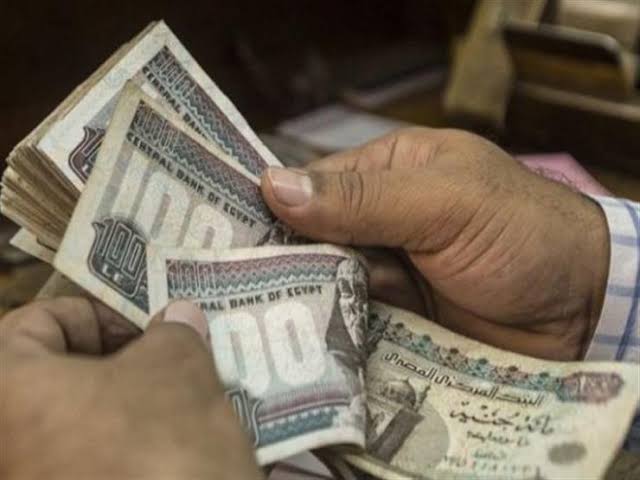 أول إجراء من رئيس الحكومة ضد الممتنعين عن تطبيق الحد الأدني  أول إجراء من رئيس الحكومة ضد الممتنعين عن تطبيق الحد الأدني