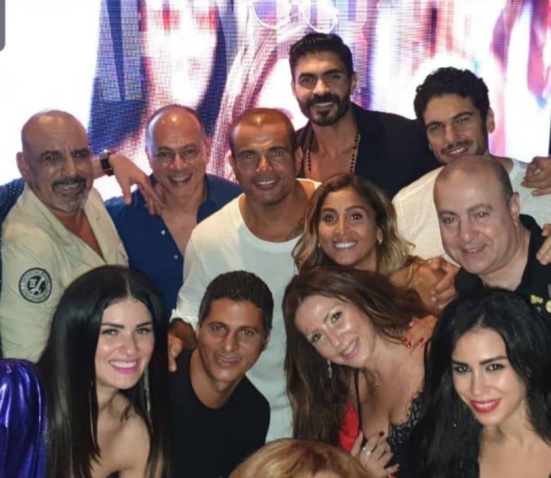 دينا الشربيني فى عيد ميلاد عمرو دياب 