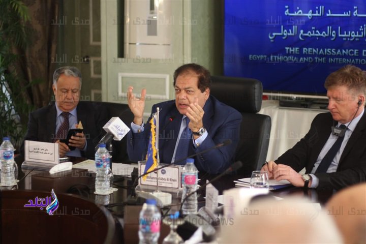 رجل الأعمال محمد أبو العينين 