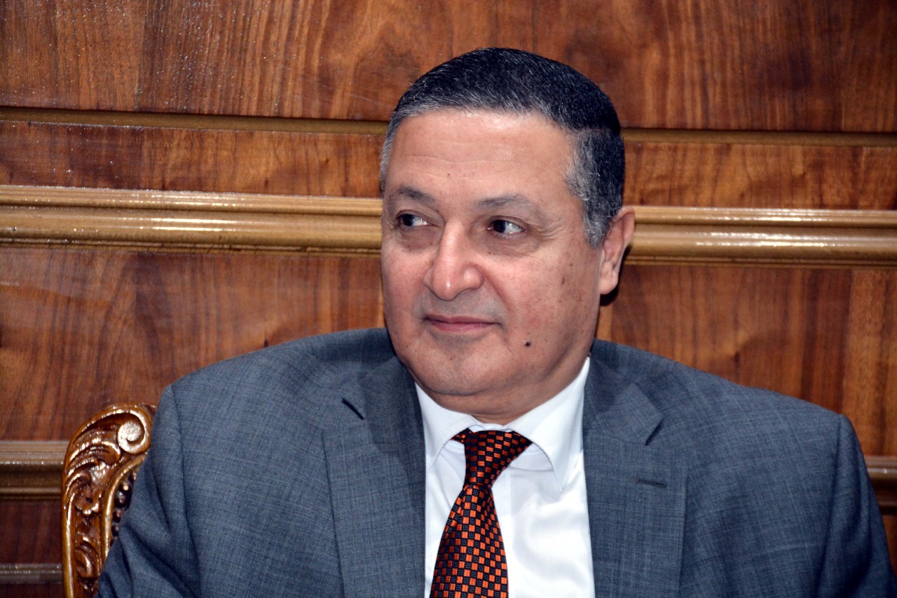 رئيس جامعة بنها