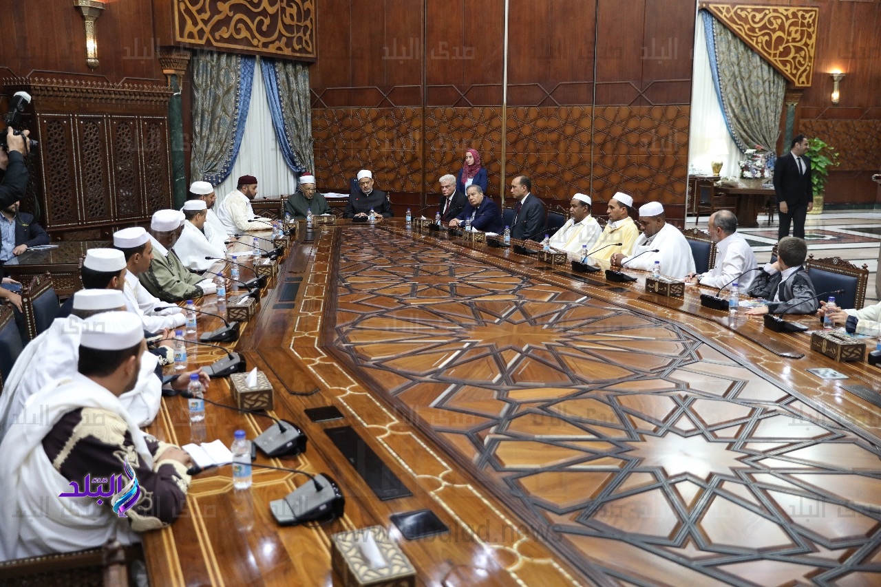 وفد أئمة ليبيا مع شيخ الأزهر وفد أئمة ليبيا مع شيخ الأزهر