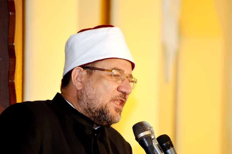 وزير الأوقاف: من يعتدي على أرض مصر تقاتله صخور جبالها