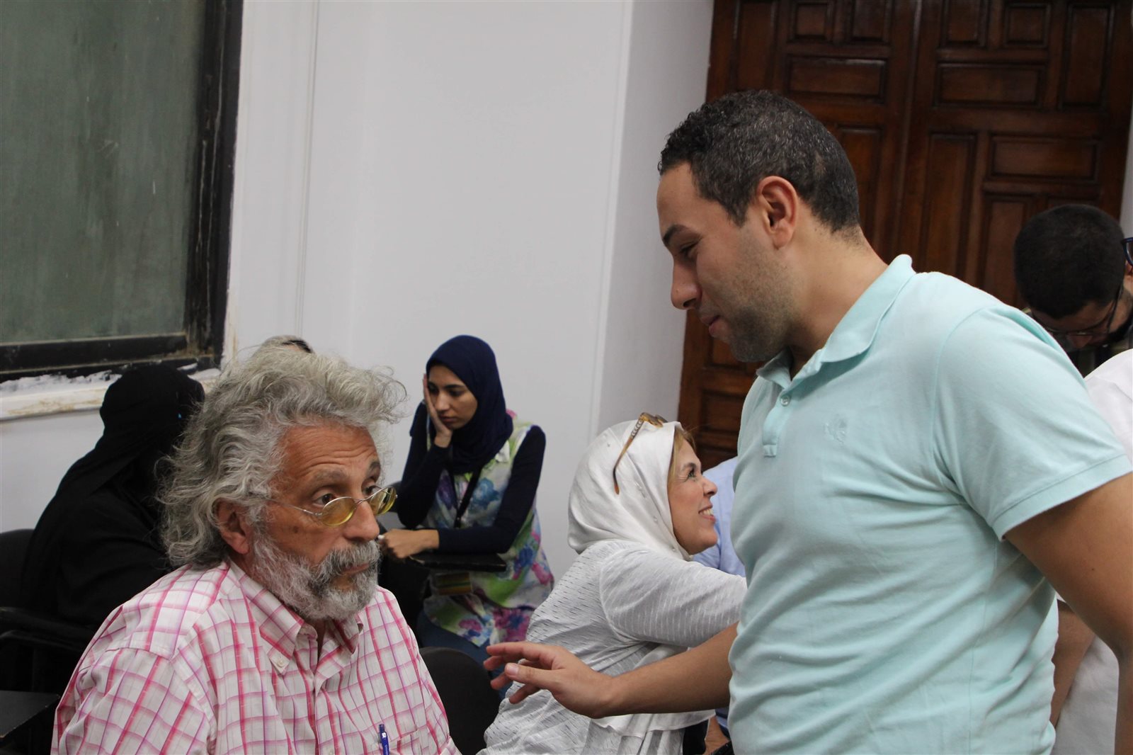 نقيب الاطباء الدكتور حسين خيري