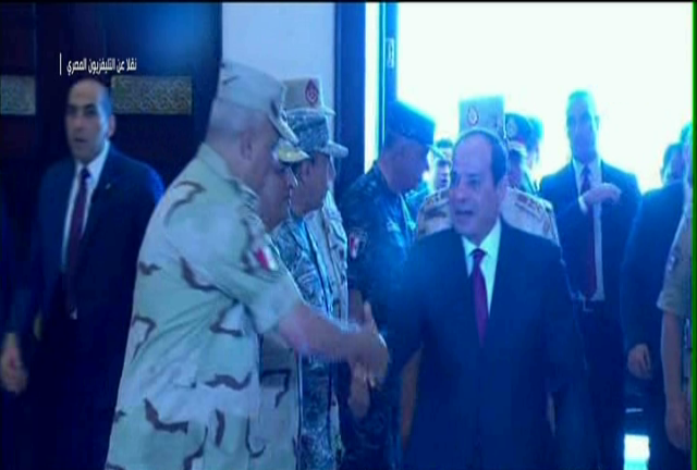 الرئيس السيسي يصل مركز المنارة 