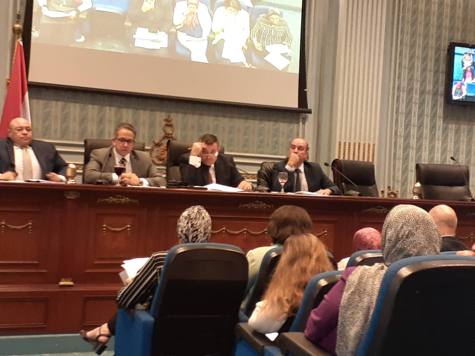 اجتماع لجنة الثقافة والإعلام والآثار بالبرلمان اجتماع لجنة الثقافة والإعلام والآثار بالبرلمان