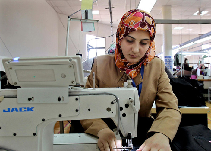 المرأة المعيلة  المرأة المعيلة