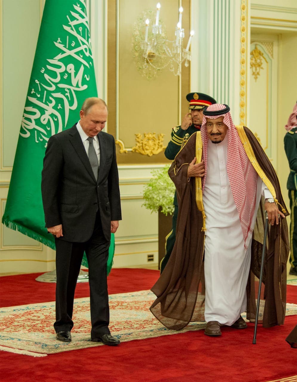 ملك السعودية والرئيس الفرنسي