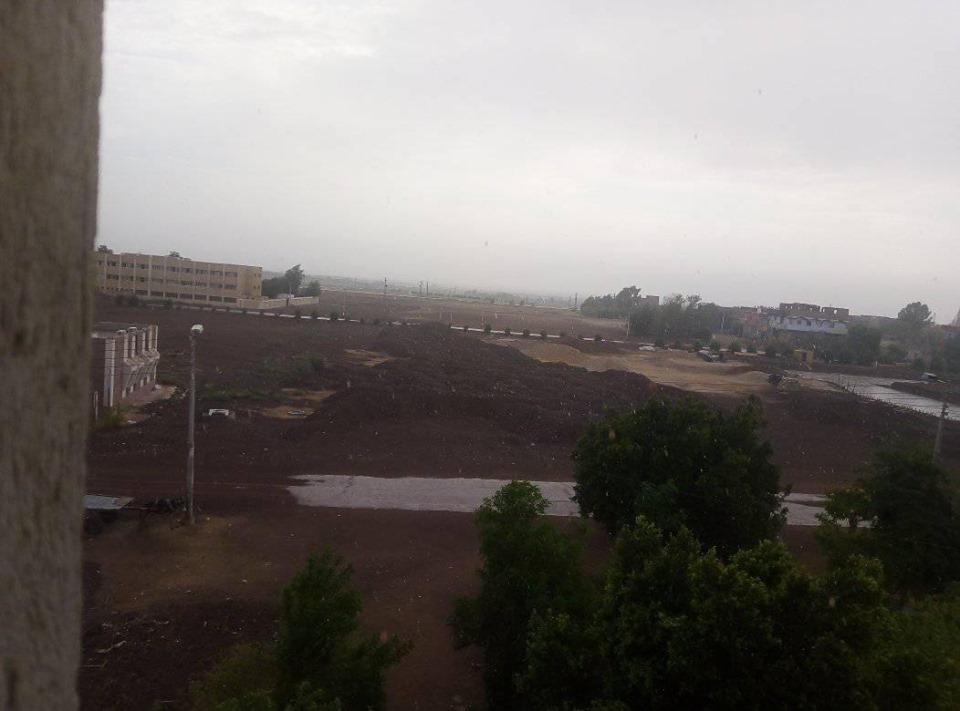 سقوط أمطار رعدية في الوادي الجديد .. وطوارئ استعدادا للسيول