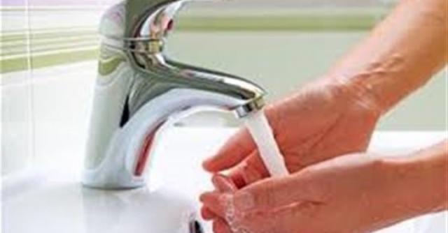 هل يجوز المسح على الملابس عند الوضوء