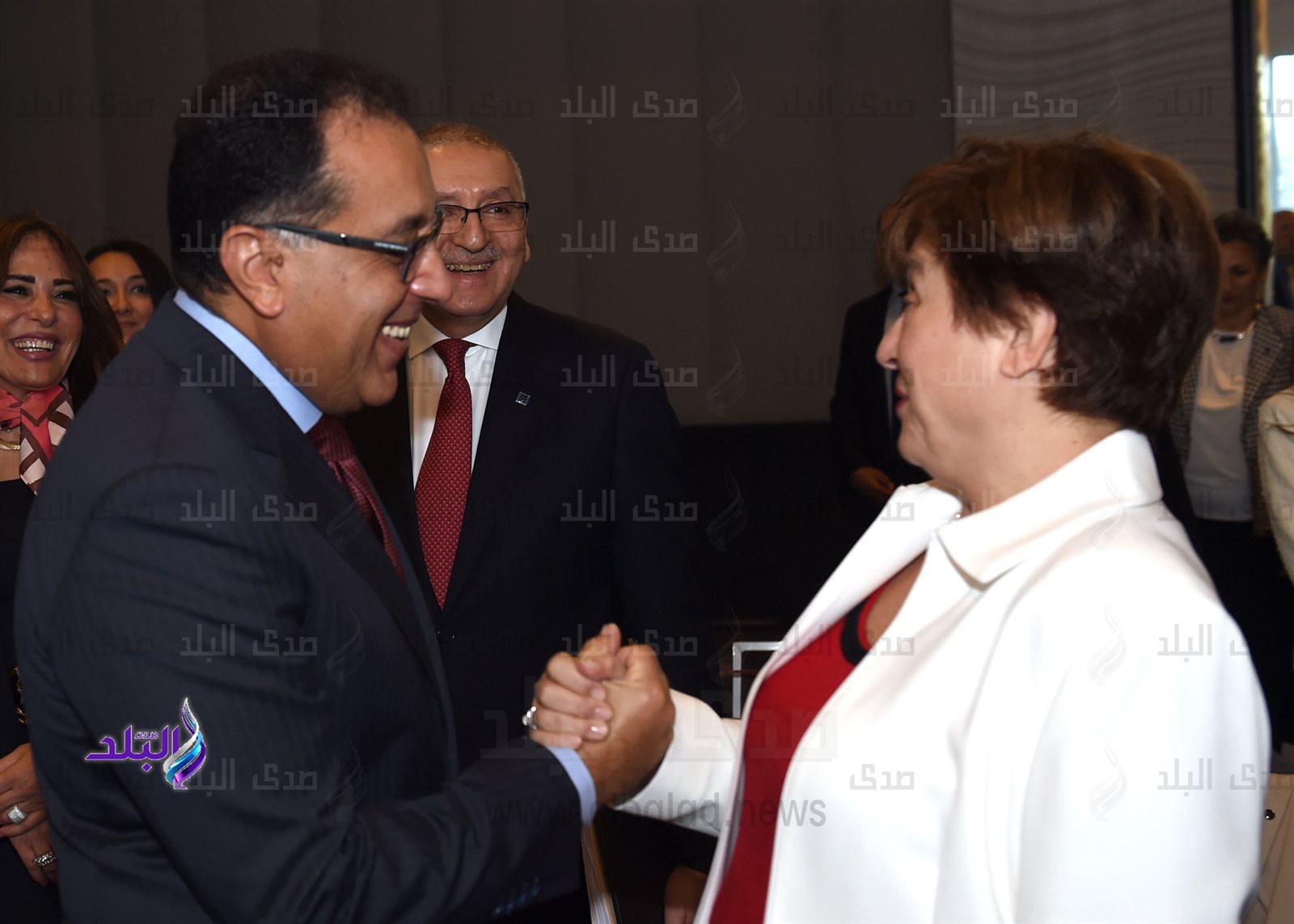 الدكتور مصطفي مدبولي رئيس مجلس الوزراء الدكتور مصطفي مدبولي رئيس مجلس الوزراء