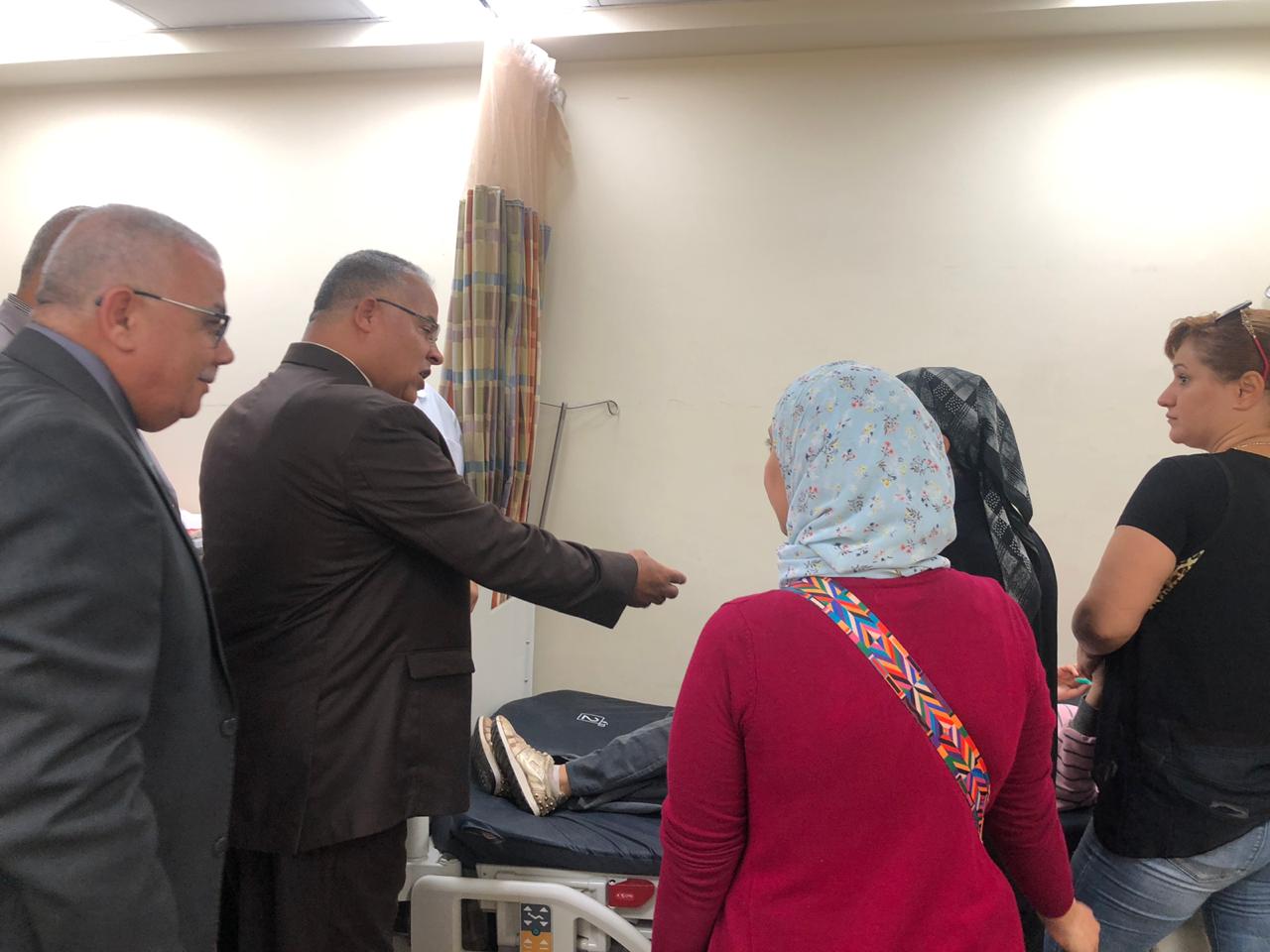 اصابة ٣٢ طالبة بمدرسة بالاسماعيلية بالاختناق اصابة ٣٢ طالبة بمدرسة بالاسماعيلية بالاختناق
