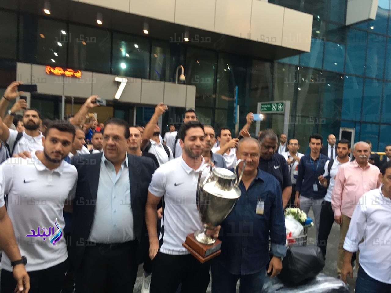 أحمد الأحمر لاعب يد الزمالك ومنتخب مصر