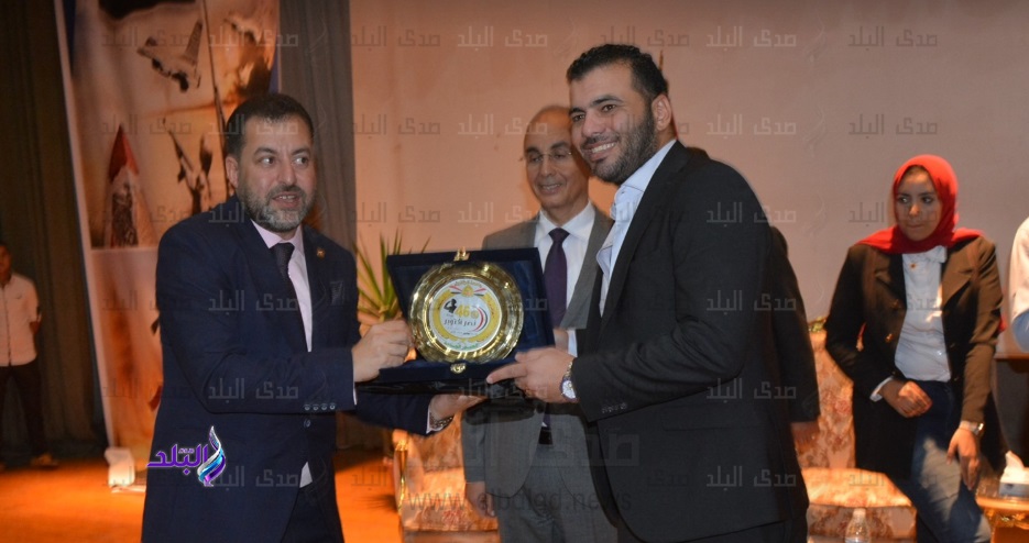 عماد متعب في جامعة الزقازيق 