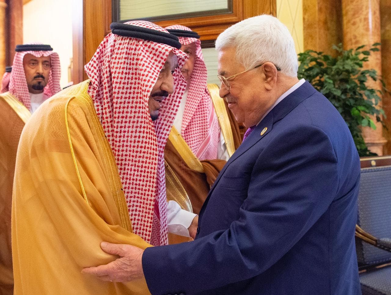 العاهل السعودي والرئيس الفلسطيني العاهل السعودي والرئيس الفلسطيني
